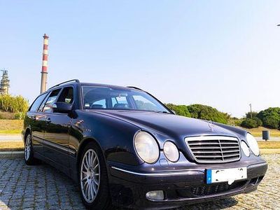 Usado 1999 Mercedes E320 Sedan | € 6.750