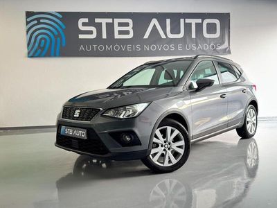Cinza Usado 2018 Seat Arona Style SUV | € 16.850 (Preço justo)