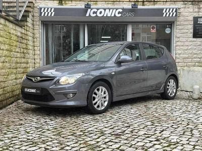 Cinzento Usado 2010 Hyundai i30 Comfort Citadino | € 6.990