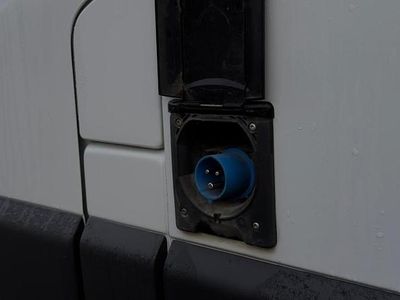 Usado Renault Master 145 HP (106 kW) 2017 Branco Van