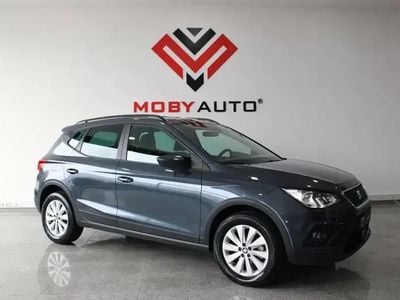 Usado Seat Arona Style 95 HP (69 kW) 2020 Cinzento SUV