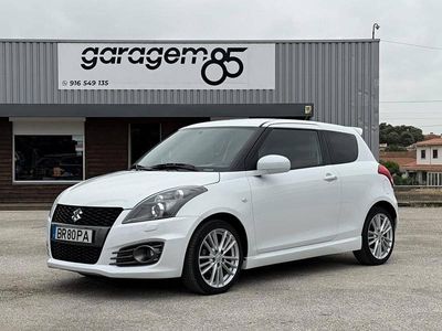 Usado Suzuki Swift 136 HP (100 kW) 2014 Branco Citadino
