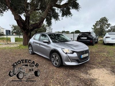 Peugeot e-208