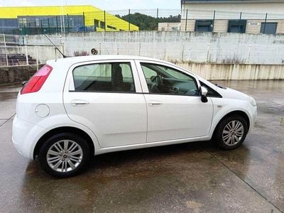 Usado 2009 Fiat Grande Punto Citadino | € 3.750 (Preço justo)