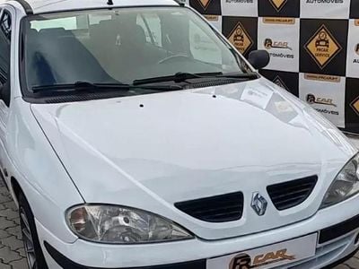 Branco Usado 2000 Renault Mégane | € 3.900 (Caro)