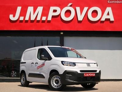 Branco Usado 2025 Fiat e-Doblò Monovolume | € 29.990