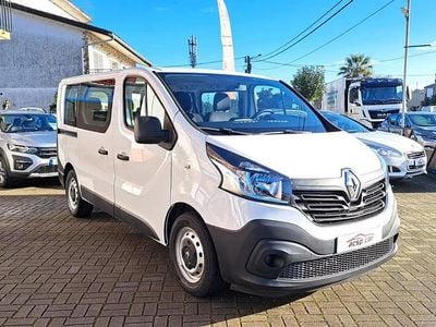 Branco Usado 2017 Renault Trafic Monovolume | € 21.900 (Caro)