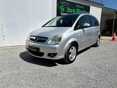 Cinzento Usado 2008 Opel Meriva Monovolume | € 7.900