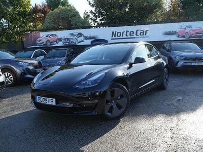 Preto Usado 2023 Tesla Model 3 Sedan | € 29.980 (Preço justo)