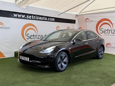 Usado Tesla Model 3 Standard Range Plus 239 kW (325 HP) 2019 Preto Sedan
