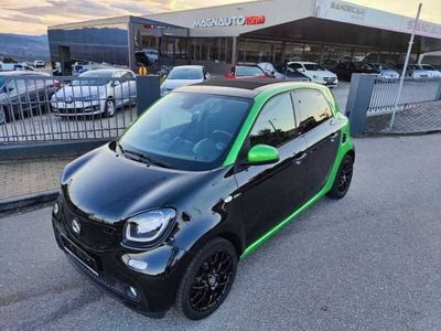 Usado Smart ForFour Electric Drive Passion 60 kW (82 HP) 2017 Preto Sedan