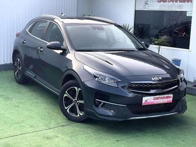 Cinza Usado 2022 Kia XCeed SUV | € 20.500 (Preço justo)