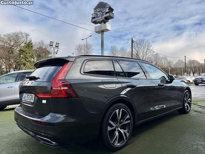 Cinza Usado 2020 Volvo V60 R-Design Carrinha | € 29.500 (Preço elevado)
