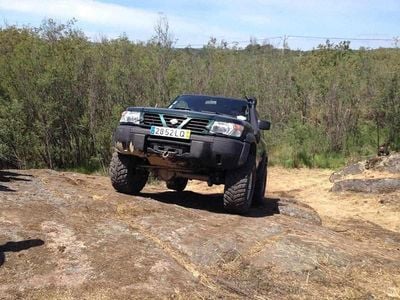 Usado Nissan Patrol 170 HP (125 kW) 1998 Outra SUV