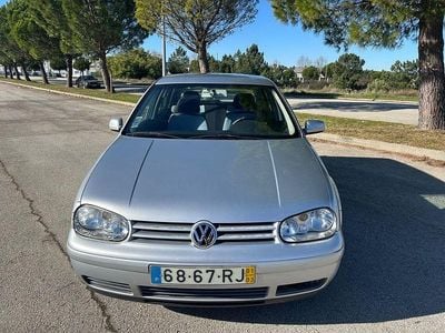 Usado 2001 VW Golf IV Sedan | € 1.999