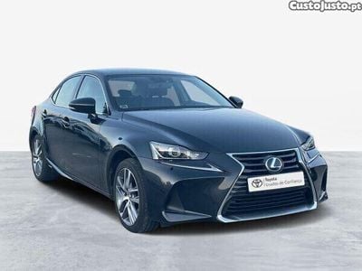 Preto Usado 2019 Lexus IS300h Executive Line Sedan | € 28.500