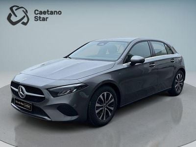 Cinza Usado 2025 Mercedes A180 Sedan | € 39.000 (Preço elevado)