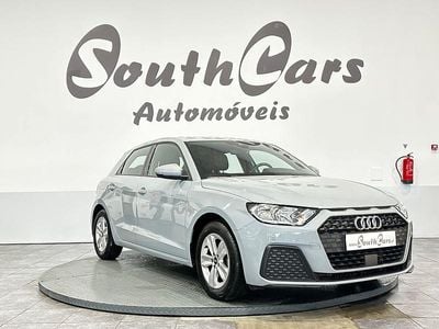 Cinza Usado 2023 Audi A1 SUV | € 24.490