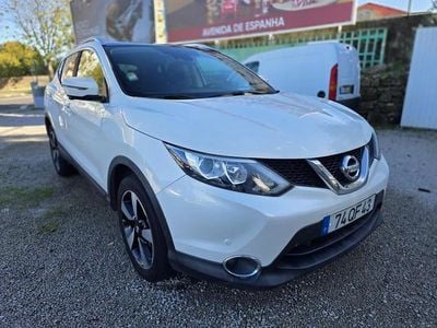 Usado Nissan Qashqai 110 HP (80 kW) 2015 Branco SUV