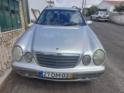 Mercedes E270