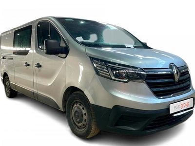 Cinza Usado 2022 Renault Trafic Monovolume | € 26.990 (Bom preço)