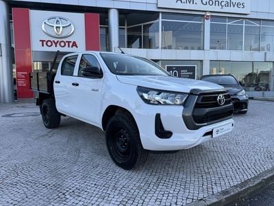 Branco (sólida) Usado 2020 Toyota HiLux Pickup | € 36.500 (Preço elevado)