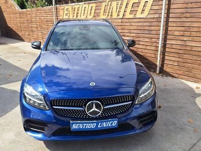 Usado Mercedes C300 AMG 306 HP (225 kW) 2020 Azul Coupé