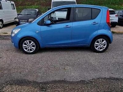 Usado Opel Agila 58 HP (42 kW) 2011 Azul Citadino