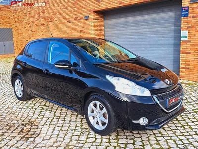 Usado Peugeot 208 82 HP (60 kW) 2013 Preto Citadino
