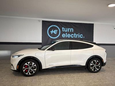 Branco Usado 2023 Ford Mustang Mach-E SUV | € 31.500 (Preço justo)