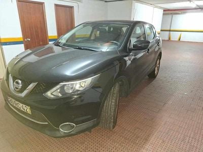Usado Nissan Qashqai 110 HP (80 kW) 2016 Preto SUV