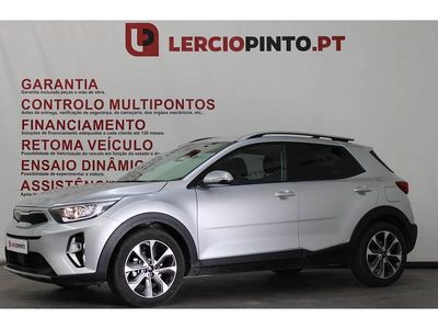 Cinza Usado 2024 Kia Stonic SUV | € 18.950 (Preço justo)