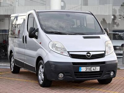 Cinza Usado 2009 Opel Vivaro Monovolume | € 9.750
