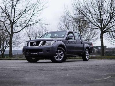 Usado Nissan Navara 190 HP (139 kW) 2013 Cinza Pickup