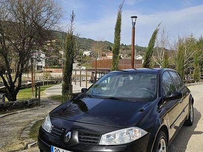 Usado Renault Mégane II 98 HP (72 kW) 2003 Preto Sedan