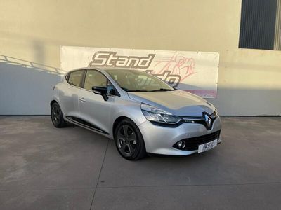 Cinza Usado 2015 Renault Clio IV Intens | € 11.950 (Preço elevado)