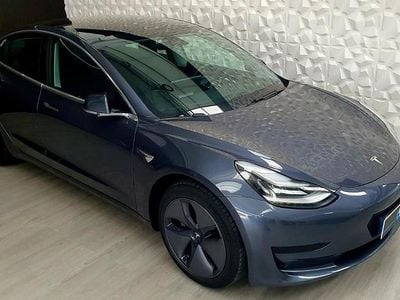 Cinzento Usado 2019 Tesla Model 3 Sedan | € 25.990 (Preço justo)