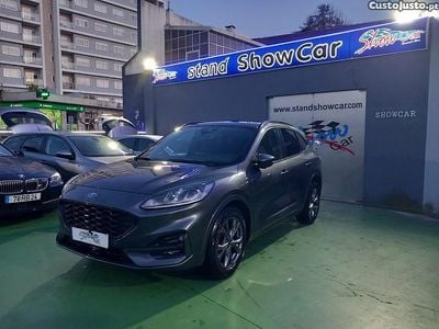 Usado Ford Kuga ST-Line 120 HP (88 kW) 2022 Cinza SUV