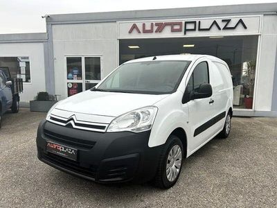Usado Citroën Berlingo XTR 100 HP (73 kW) 2018 Branco Monovolume