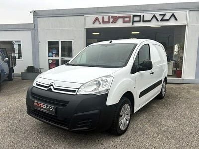 Branco Usado 2018 Citroën Berlingo XTR Monovolume | € 11.900 (Preço justo)