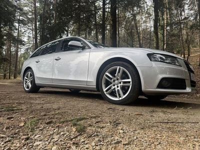 Usado 2011 Audi A4 Sedan | € 12.500 (Preço elevado)