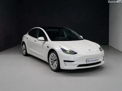 Usado Tesla Model 3 Standard Range 205 kW (280 HP) 2022 Branco Sedan