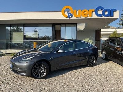 Cinza Usado 2019 Tesla Model 3 Standard Range Sedan | € 25.990 (Preço elevado)