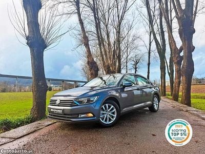 Usado VW Passat 120 HP (88 kW) 2015 Cinza Sedan