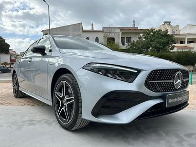 Cinzento hightech Novo 2025 Mercedes A250 Advanced Sedan | € 45.900 (Preço elevado)