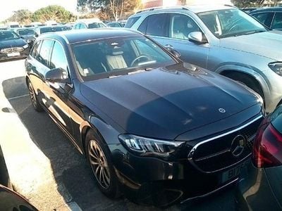 Cinzento graphite Usado 2024 Mercedes E220 Avantgarde | € 59.900