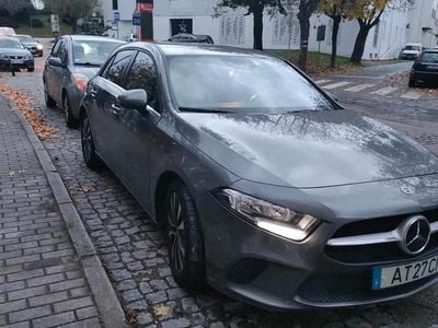 Cinzento Usado 2020 Mercedes A200 Citadino | € 27.490 (Bom preço)