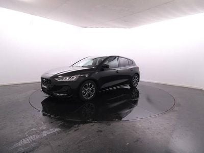 Preto Usado 2023 Ford Focus | € 25.450 (Preço justo)