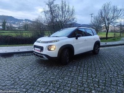 Branco Usado 2018 Citroën C3 PureTech SUV | € 11.950 (Preço justo)