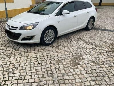 Usado Opel Astra Cosmo 131 HP (96 kW) 2012 Sedan